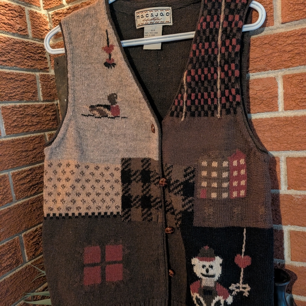 Wool Knit Vest - Black and Brown
